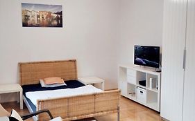 Apartament Hallera Square Warsaw 27M2